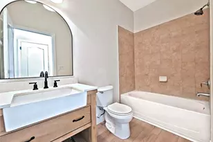 2772 Via Piazza Loop, Fort Myers, FL 33905 - Photo 9