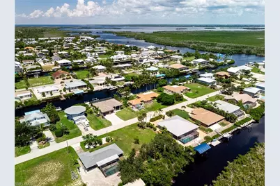 5175 Genesee Pkwy, Bokeelia, FL 33922 - Photo 9