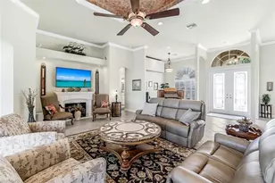 1911 SE 35th St, Cape Coral, FL 33904 - Photo 9