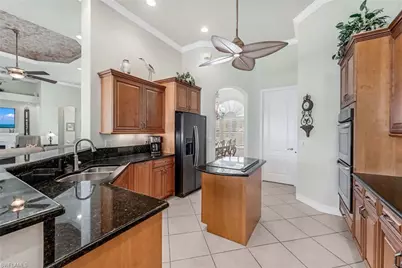 1911 SE 35th St, Cape Coral, FL 33904 - Photo 13