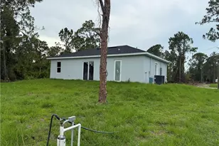1037 Macy St E, Lehigh Acres, FL 33974 - Photo 13