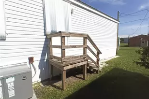 231 Palm Ave NW, Moore Haven, FL 33471 - Photo 9