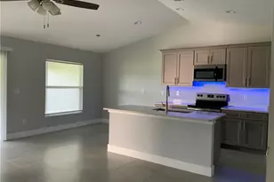 1333 NE 15th Ln, Cape Coral, FL 33909 - Photo 7