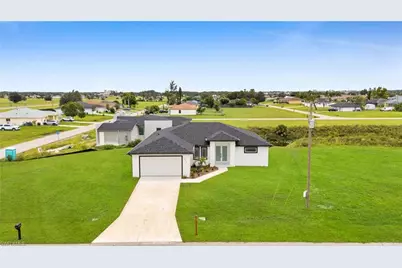 1523 NE 19th Ave, Cape Coral, FL 33909 - Photo 1