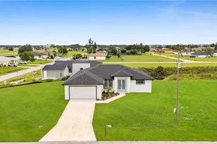 1523 NE 19th Ave, Cape Coral, FL 33909 - Photo 1