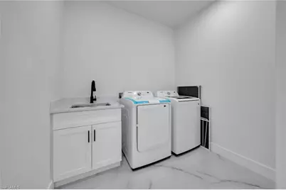 1523 NE 19th Ave, Cape Coral, FL 33909 - Photo 11