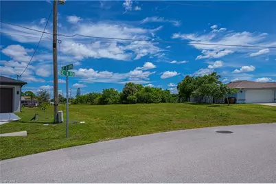 1203 SE 3rd Ave, Cape Coral, FL 33990 - Photo 11