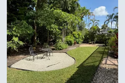 11279 Longshore Way W, Naples, FL 34119 - Photo 19
