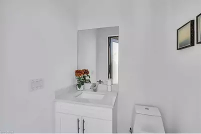 116 SE 5th Pl, Cape Coral, FL 33990 - Photo 27