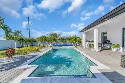 116 SE 5th Pl, Cape Coral, FL 33990 - Photo 29