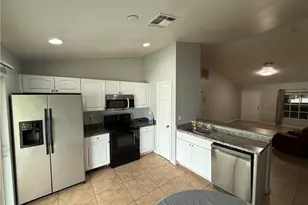 111 Kismet Pkwy E, Cape Coral, FL 33909 - Photo 5