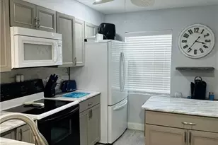 4002 SE 19th Ave, Cape Coral, FL 33904 - Photo 3