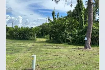 842 Whispering Pines Rd, Cape Coral, FL 33993 - Photo 5