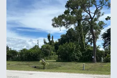 842 Whispering Pines Rd, Cape Coral, FL 33993 - Photo 1