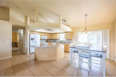 334 NE 17th St, Cape Coral, FL 33909 - Photo 11