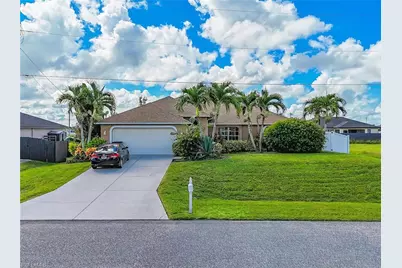 334 NE 17th St, Cape Coral, FL 33909 - Photo 1