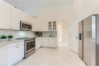 8865 New Castle Dr, Fort Myers, FL 33908 - Photo 19