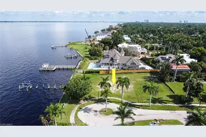 1301 Rio Vista Ave, Fort Myers, FL 33901 - Photo 3