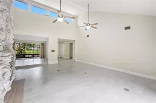 6115 Deer Run, Fort Myers, FL 33908 - Photo 9