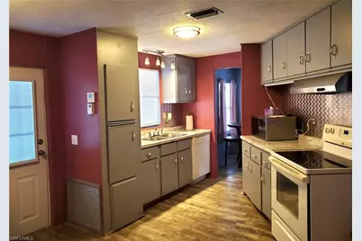 648 Future Dr, North Fort Myers, FL 33917 - Photo 7