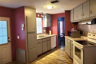 648 Future Dr, North Fort Myers, FL 33917 - Photo 7