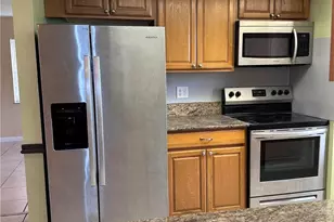 205 NE 9th Ct, Cape Coral, FL 33909 - Photo 7