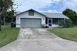 205 NE 9th Ct, Cape Coral, FL 33909 - Photo 1