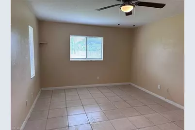 205 NE 9th Ct, Cape Coral, FL 33909 - Photo 11