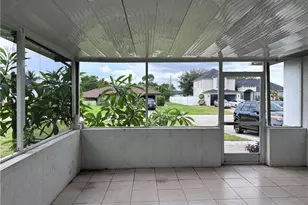 205 NE 9th Ct, Cape Coral, FL 33909 - Photo 25