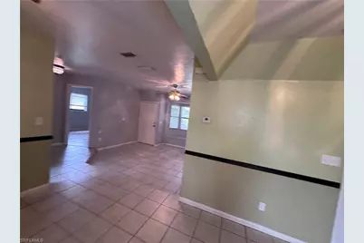 205 NE 9th Ct, Cape Coral, FL 33909 - Photo 23