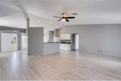 4305 NE 20th Pl, Cape Coral, FL 33909 - Photo 9