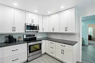 4558 Vinewood Cir, North Fort Myers, FL 33903 - Photo 17