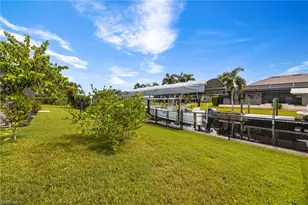 2017 SE 17th Pl, Cape Coral, FL 33990 - Photo 35