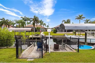 2017 SE 17th Pl, Cape Coral, FL 33990 - Photo 39