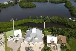 21523 Indian Bayou Dr, Fort Myers Beach, FL 33931 - Photo 7