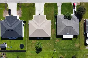 908 SE 6th Ct, Cape Coral, FL 33990 - Photo 19