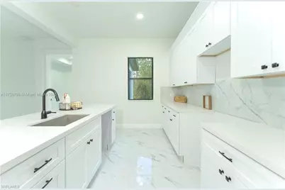 729 Giorgio Ave S, Lehigh Acres, FL 33974 - Photo 7