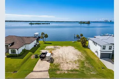 2053 Club House Rd, North Fort Myers, FL 33917 - Photo 1