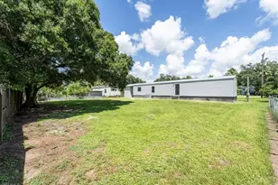 671 Bennett Ave, Labelle, FL 33935 - Photo 17