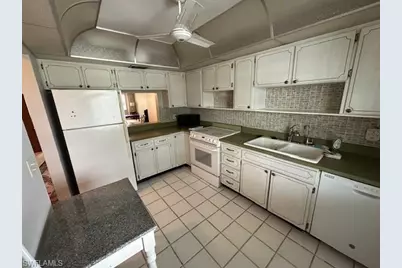 1830 Brantley Rd #203, Fort Myers, FL 33907 - Photo 5