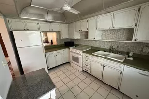 1830 Brantley Rd, Fort Myers, FL 33907 - Photo 5