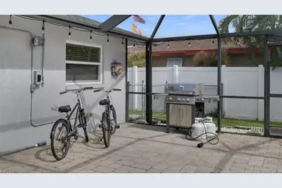 3339 SE 16th Pl, Cape Coral, FL 33904 - Photo 19