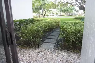 4386 Jib Boom Ct, Fort Myers, FL 33919 - Photo 5