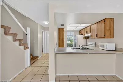 4641 SW Santa Barbara Pl #8, Cape Coral, FL 33914 - Photo 9