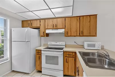 4641 SW Santa Barbara Pl #8, Cape Coral, FL 33914 - Photo 13