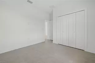 208 Pembroke St, Lehigh Acres, FL 33974 - Photo 23