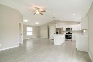 833 Chantilly St E, Lehigh Acres, FL 33974 - Photo 11