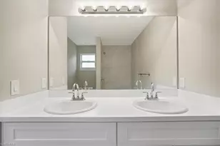 833 Chantilly St E, Lehigh Acres, FL 33974 - Photo 27