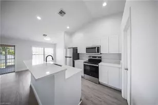 1213 NE 6th Ave, Cape Coral, FL 33909 - Photo 9