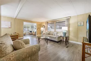 101 Elise Dr, Fort Myers, FL 33908 - Photo 9